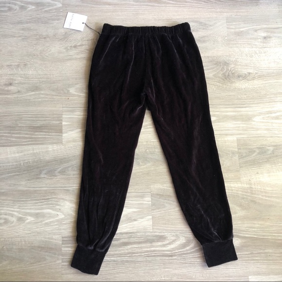 NWT ! BELLA DAHL black velvet jogger - Picture 2 of 3